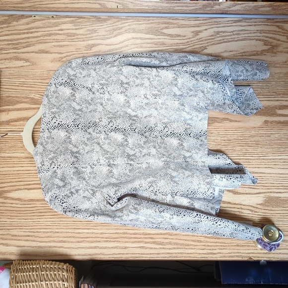 Jacket soft material snake skin inspired - Picture 3 of 8